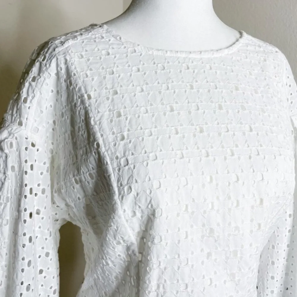 Banana Republic Eyelet White Puff Sleeves Blouse OH.